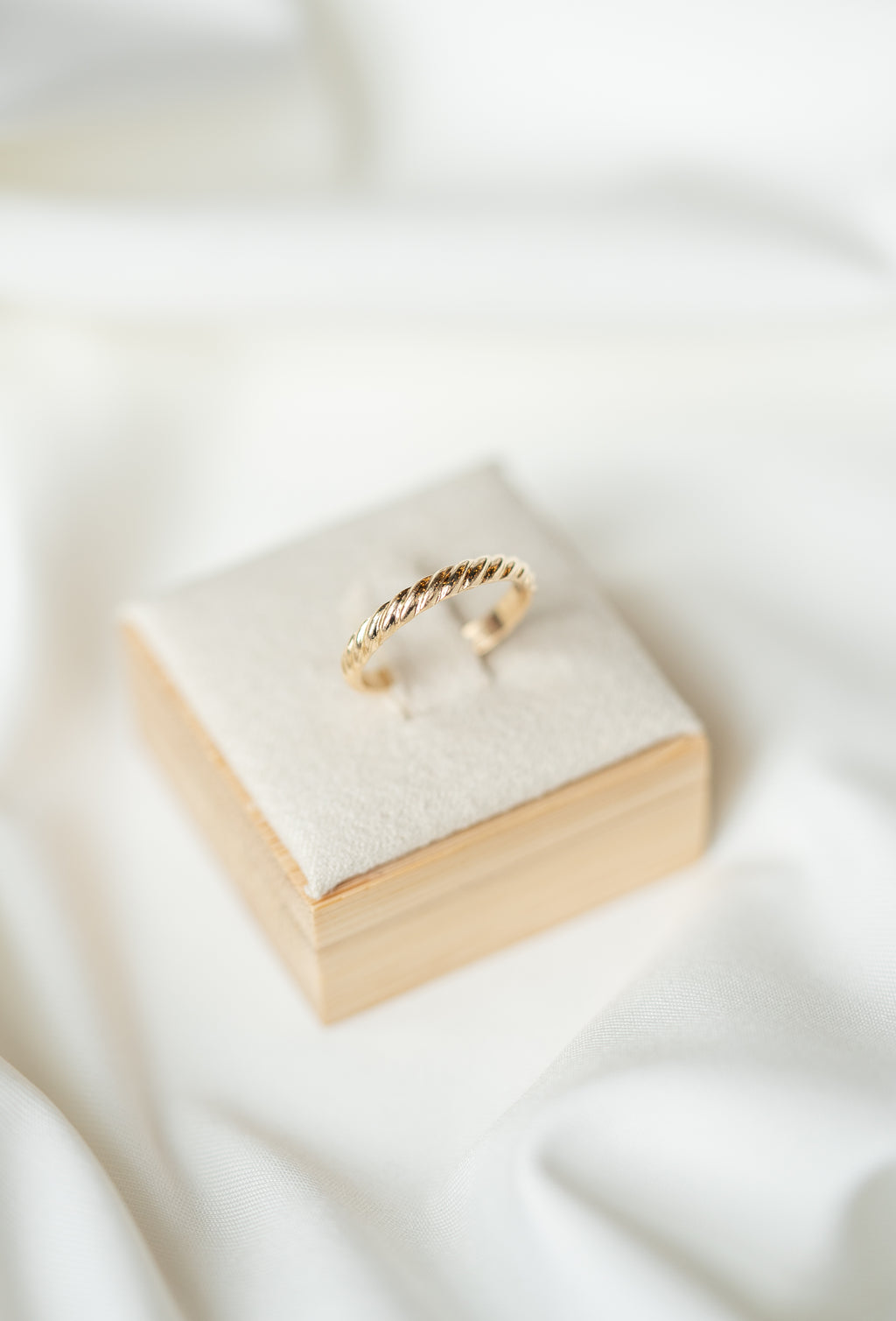 Thick Half Round Twist - 14K Gold Filled