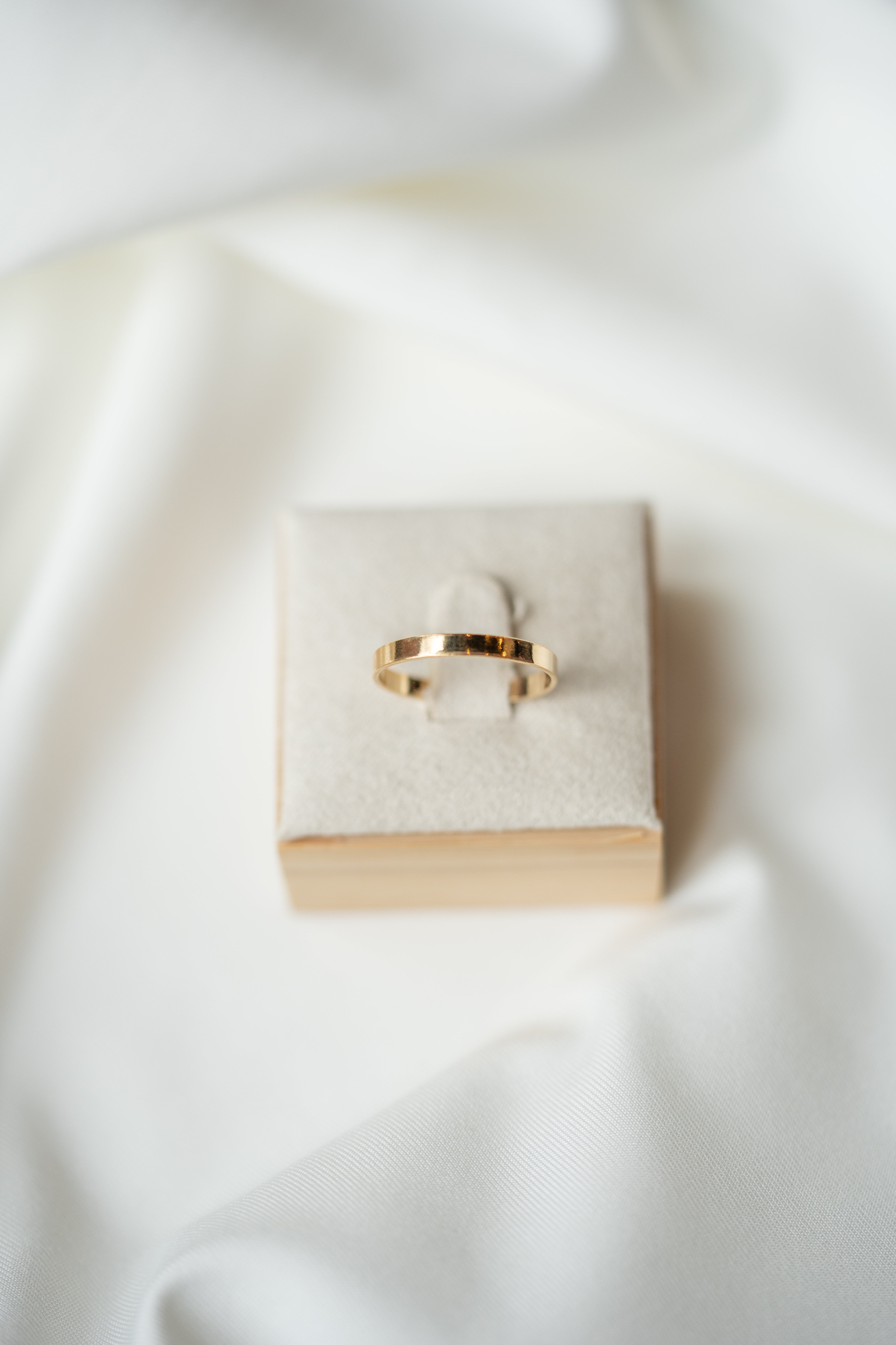 Thin Solid Band