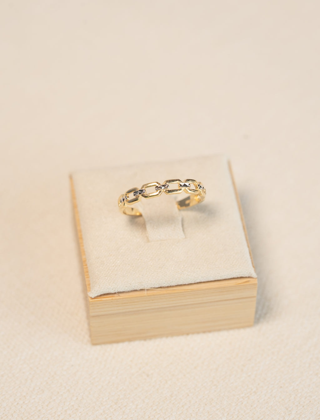 Chain Link Ring