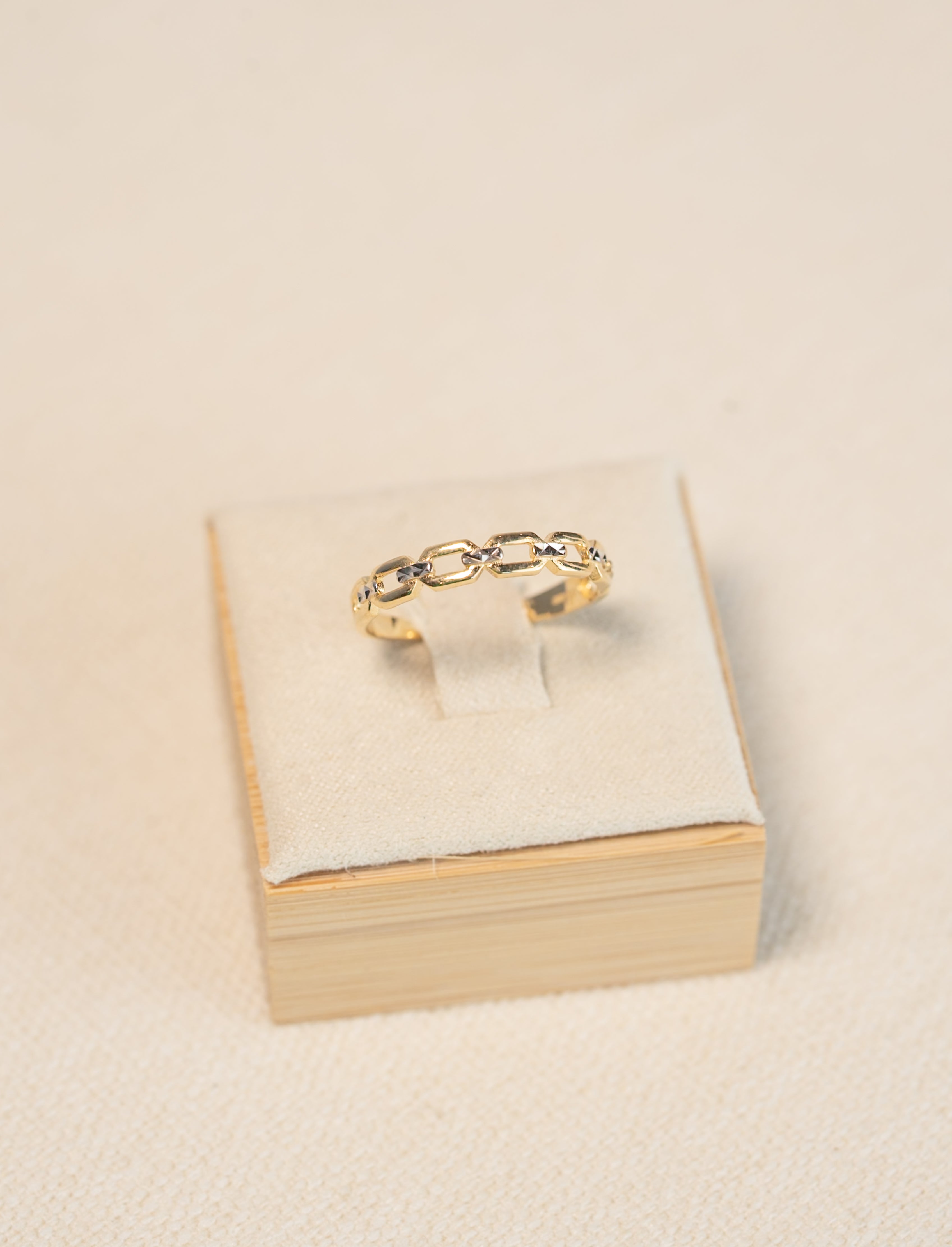 Chain Link Ring