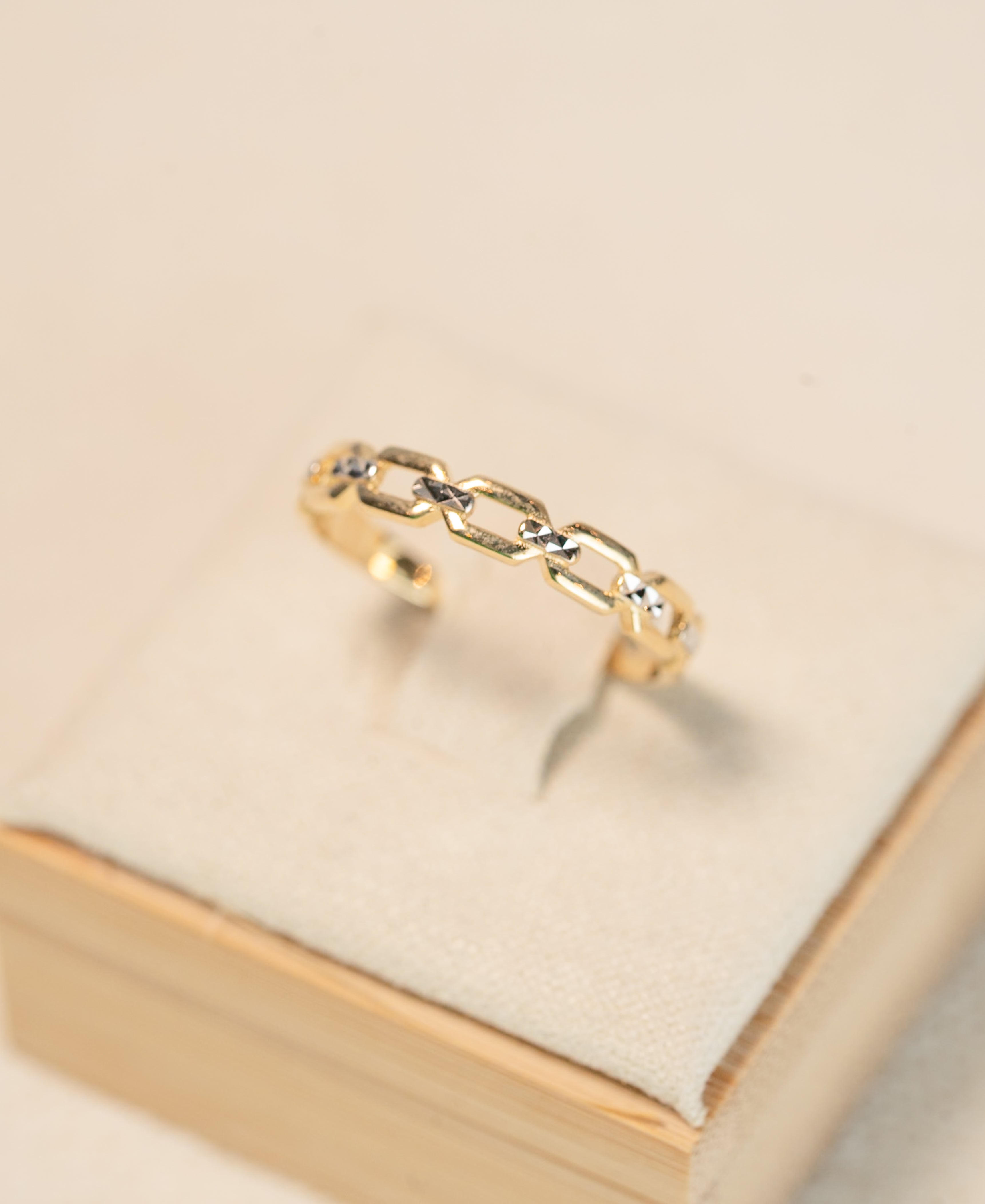 Chain Link Ring