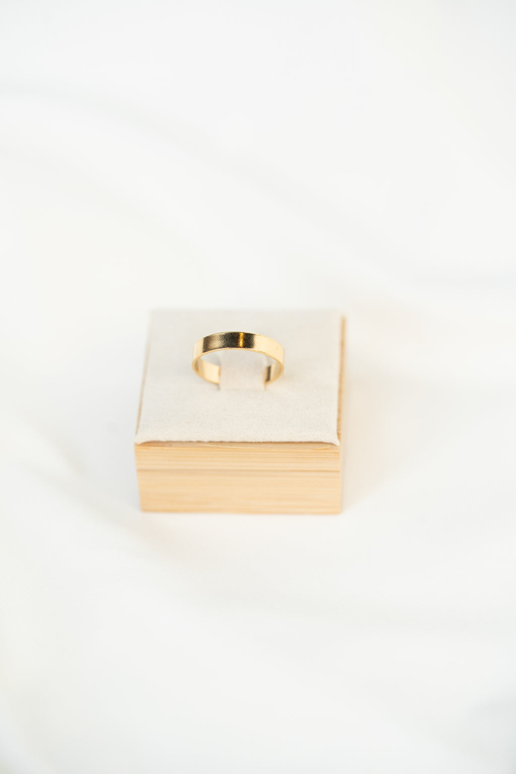 Thick Solid Band
